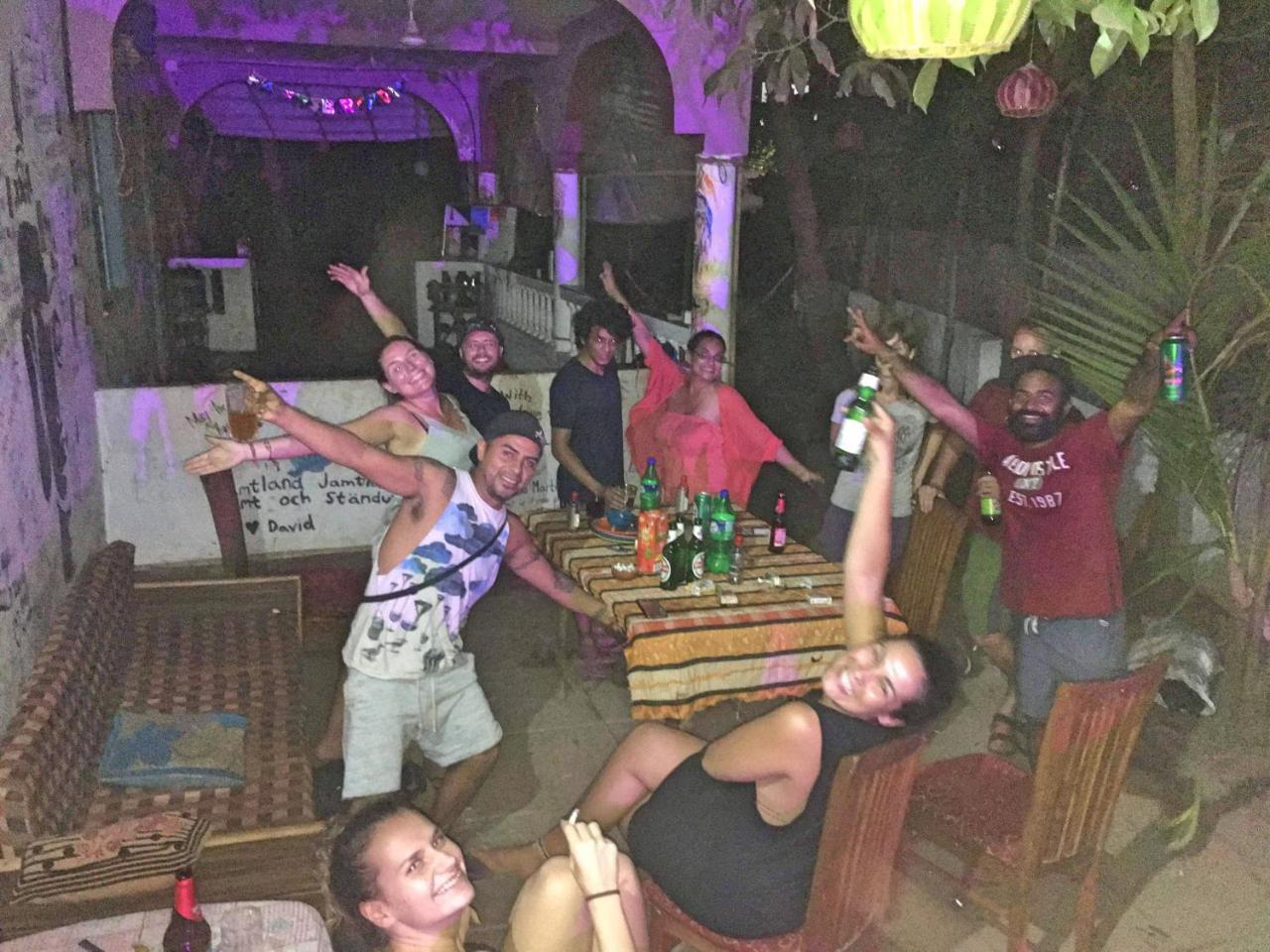 Bunkd Hostel, Анжуна Экстерьер фото